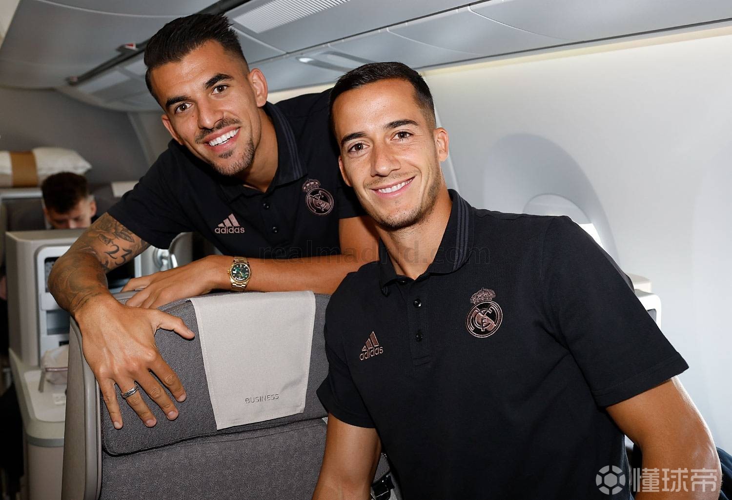 爱游戏入口-赛后国际米兰备战欧超杯，篮板制胜细节曝光，质疑声仍在，团队化学反应显著(0607赛季nba季后赛对阵图)